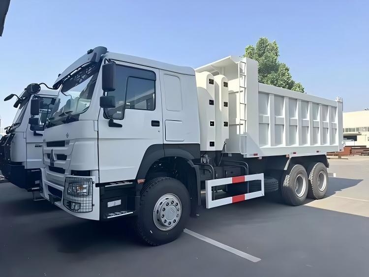 howo 6×4 white